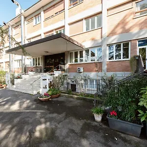 Casa Per Ferie Opera Don Calabria *** Рим